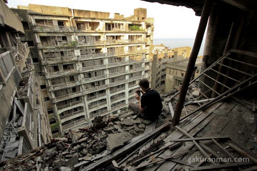 gunkanjima-hashima1